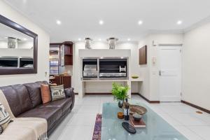 Sea Spray C101 by Host Agents