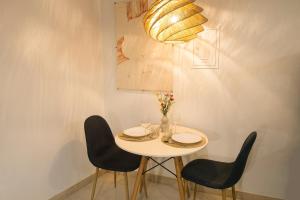 Studio for 2 just 250m from Largo Intendente