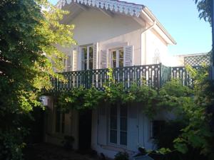 Maisons de vacances Petite maison charmante proche Bords de Marne : Maison 1 Chambre