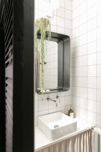 Sejours chez l'habitant Chambre avec salle de bain et acces independant : photos des chambres