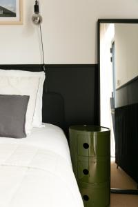 Sejours chez l'habitant Chambre avec salle de bain et acces independant : photos des chambres
