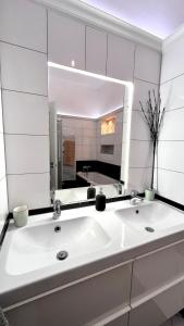 Luxury flat near to Parliament