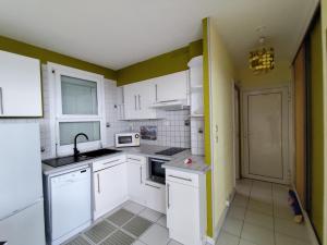 Appart T2 en front de mer - chambre séparée -parking- terrasse couverte