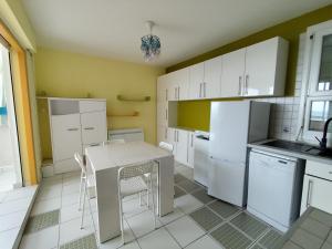 Appart T2 en front de mer - chambre séparée -parking- terrasse couverte