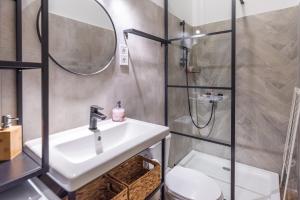 Studio-modern, Heroes Square,central, quiet