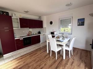 Apartment Milna Dante