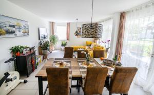 DingqinHome , 5425 Schneisingen