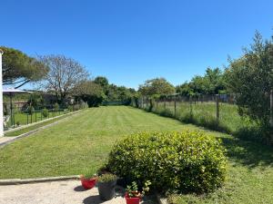 Maisons de vacances Maison renovee avec garage et jardin, proche centre ville - La Tremblade : Maison 2 Chambres