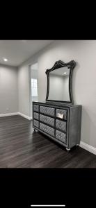 FIVE STAR- Your Home Away From Home