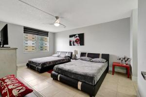 Flip Flop Paradise in Hollywood Florida