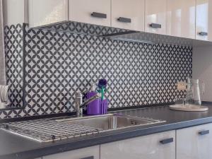 Vittorio Veneto - Spacious and Bright by Host Hero