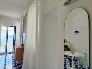 Amalfully Boutique Apartment - A seaview gem