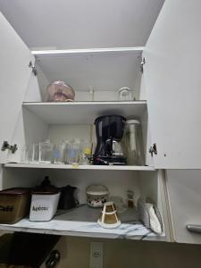 Apartamento em frente ao mar, pé na areia.