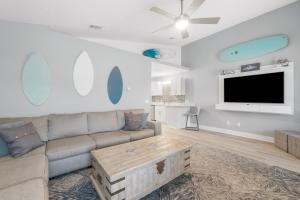 Blue & Red Neptune by Nautical Properties Vacation Rentals