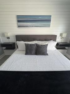 Blue & Red Neptune by Nautical Properties Vacation Rentals