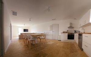 Appartements L- Aglandau Au coeur des oliviers en Provence : photos des chambres