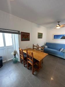 Apartment in old town with roof terrace and fibre, Tarifa