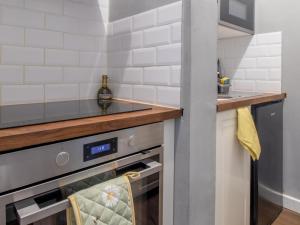 Pass the Keys West End Wonder