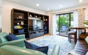 Tron by Funtierland Vacation Rentals