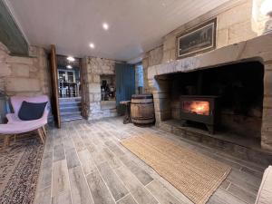 La Bergerie- Beautiful barn conversion in Chinon, Loire Valley