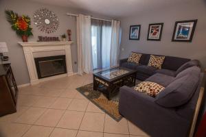 Radiator Springs by Funtierland Vacation Rentals