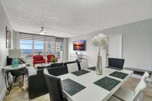 Flip Flop Paradise in Hollywood Florida