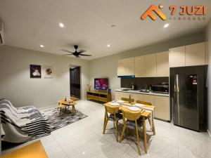 2BED Luxury Cozy Suite 118TOWER view with NetflixHD1080