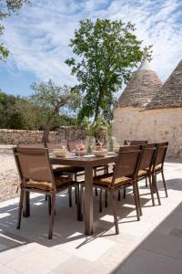 Trulli Olivetum by Trulli Casalina