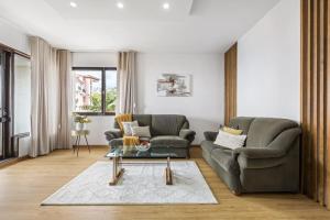 Summertime Stay by Homie