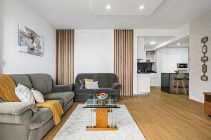 Summertime Stay by Homie