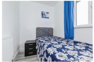 3 Bedroom House- Loughborough-Sleeps 5-FreeParking