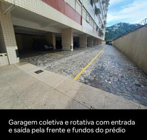 Apartamento em frente ao mar, pé na areia.