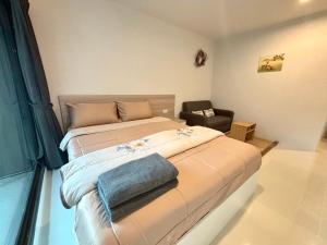 4 mins to MRT Sutthisan