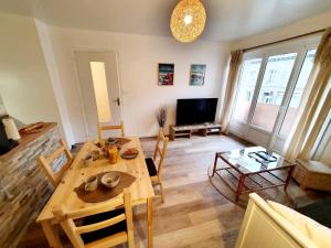 Appartements La Corderie - Centre Ville - Parking : photos des chambres