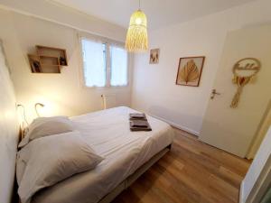 Appartements La Corderie - Centre Ville - Parking : photos des chambres