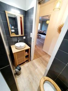 Appartements La Corderie - Centre Ville - Parking : photos des chambres