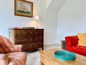 Maisons de vacances La maison de l-Orangerie - Charm & comfort in the very heart of Carentan : photos des chambres