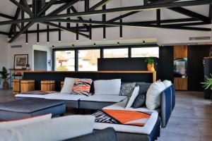 Magnifique Loft Rooftop et piscine 5 chambres 12 personnes