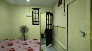 Rozarios Aparts, Kochi