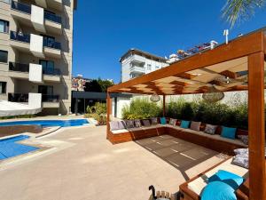 SA Apartments! Luxury 2BD Duplex