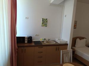 Excelsior Beach House Mamaia