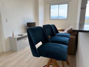 Apê Tupi c Wi-Fi e vaga a 600m da praia!