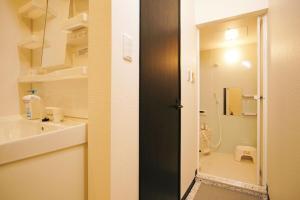 鄰近大阪城公園 2層寧靜獨棟 三臥有房門 2獨立衛浴 機場心齋橋usj梅田一線直達 WiFi