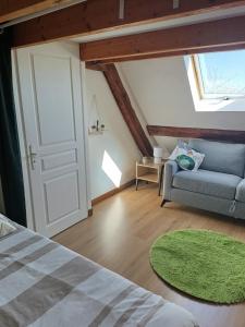 Appartements hebergement centre ville Chateauneuf-en-thymerais : photos des chambres