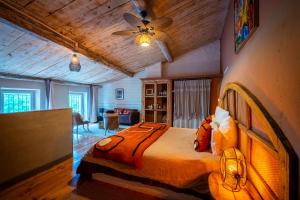 B&B / Chambres d'hotes Prieure Saint-Louis Maison d'Hotes : photos des chambres