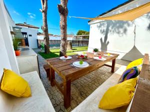 GATU Villa Serena piscina privada mayores de 25 años y familias