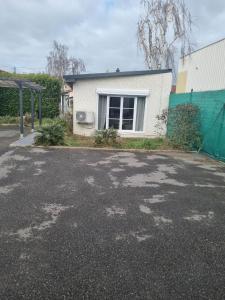 Maisons d'hotes The Grey studio : Chambre Double avec Salle de Bains Privative