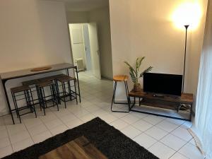 Appartement deux chambres jardin parking