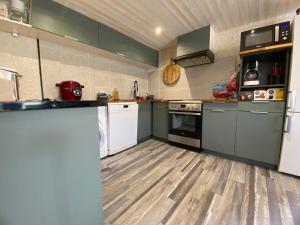 Villas Maison a 350 m de la plage animaux bienvenus : photos des chambres