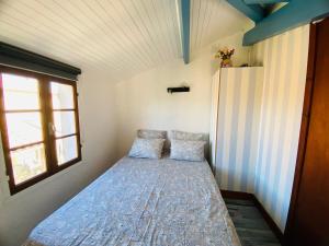 Villas Maison a 350 m de la plage animaux bienvenus : photos des chambres